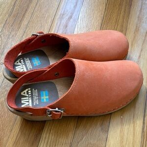 NWOB MIA Orange Suede Slip-On Clogs with Buckle size 38